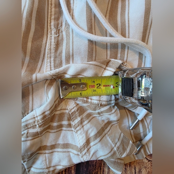 Loft Women's Size Medium Lot of 2 Pull On Striped Shorts Lyocell Pockets Casual - Picture 8 of 9